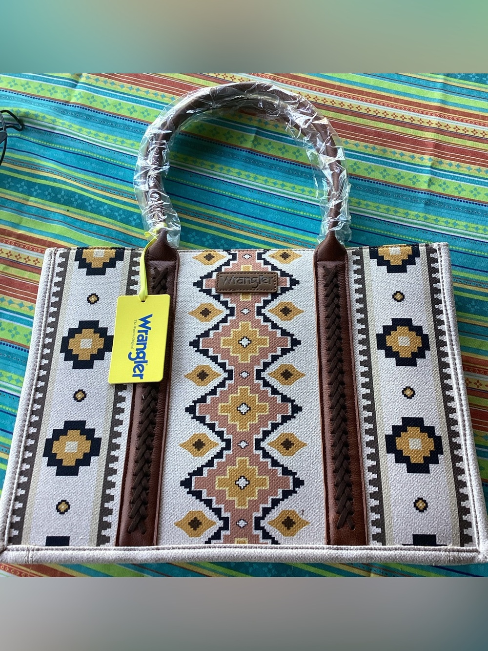 Wrangler Aztec Tote in Cream, Brown and Gold with Beautiful Details